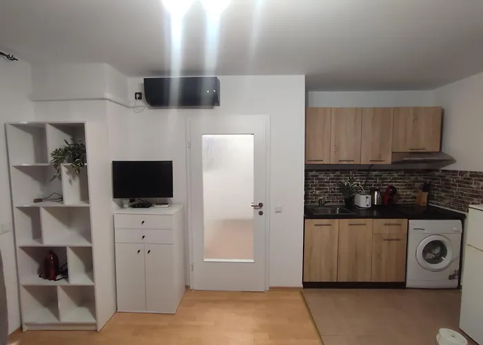 Ferienunterkunft Strandnaehe Mit Pools Lägenhet