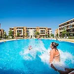 Apartment Ferienunterkunft Strandnaehe Mit Pools Sunny Beach