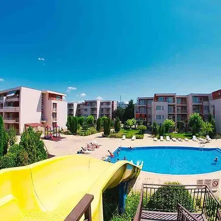 Ferienunterkunft Strandnaehe Mit Pools * Сонячний Берег
