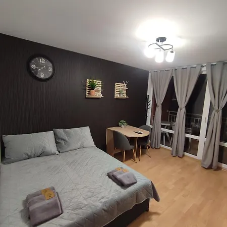 Ferienunterkunft Strandnaehe Mit Pools Апартаменти Сонячний Берег