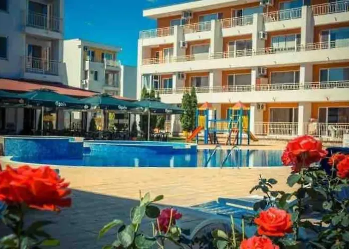 Ferienunterkunft Strandnaehe Mit Pools * Сонячний Берег