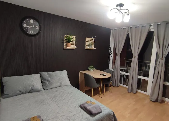 Ferienunterkunft Strandnaehe Mit Pools Апартаменти Сонячний Берег